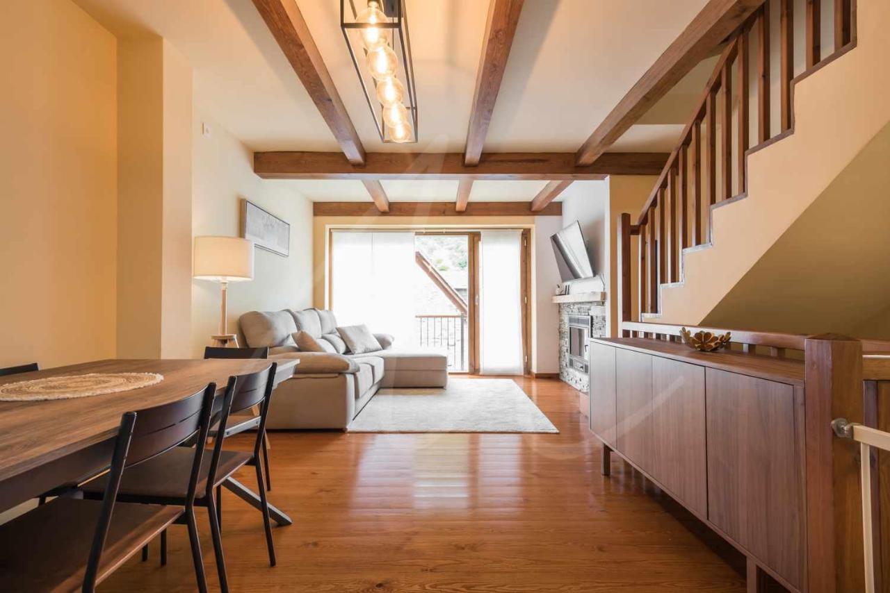 Casa Artiga De Lin By Seamount Rentals Les Bordes Eksteriør billede